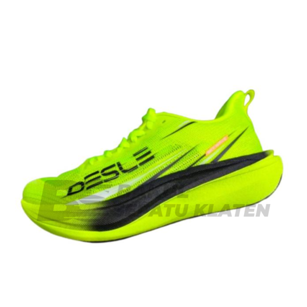 Sepatu Lari Running Desle Fenix